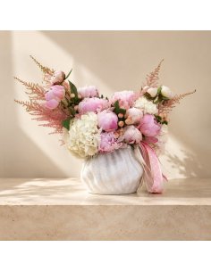 Aurora · Composición de peonías y hortensias | Caterina Flowers