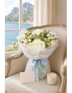 Strauß Valldemossa | Weiße Hortensien und Rosen auf Mallorca 2