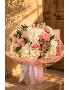 Ramo Sóller | Hortensias Blancas y Alstroemerias en Mallorca | Caterina 2